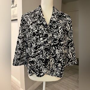 RQT Petites size PXL Black & White Floral vibrant 3/4 sleeve blazer vintage
